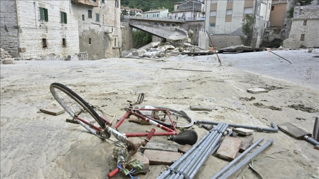 İtalya'da Ancona Valiliği sel felaketinde 9 kişinin öldüğünü açıkladı