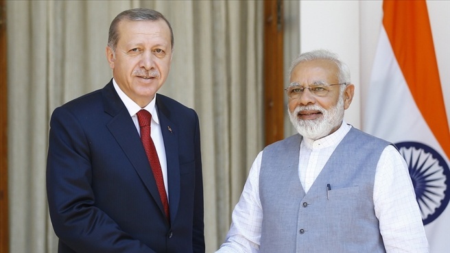 Cumhurbaşkanı Erdoğan, Hindistan Başbakanı Modi ile bir araya geldi