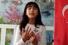 11 yaşındaki Suriyeli Fatma’dan Türkiye için dua