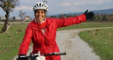 49 yaşındaki kadın kanseri bisiklet sevgisiyle yendi: Doktorlar bile şaşırdı