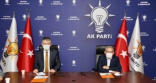 AK Parti Teşkilatı Bayramlaşma Programında Buluştu