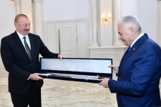 Aliyev, AK Parti Genel Başkanvekili Yıldırım'ı kabul etti