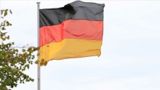 Almanya'nın 100 milyar avroluk askeri harcama planı tartışmalara yol açtı