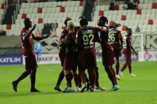 Altay'ın hasreti 9 maça çıktı! İzmir'de 3 puan Hatayspor'un