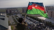 Azerbaycan, Rusya'dan yasa dışı Ermeni güçlerin Karabağ'dan çıkartılmasını istedi