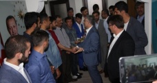 Bakan AğbaL MHP ve AK Parti’yi ziyaret etti
