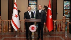 Bakan Akar KKTC Dışişleri Bakanı Ertuğruloğlu ile görüştü