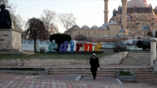 Balkanlar'dan gelen soğuk hava ile Edirne 'meşhur ayazına' kavuştu