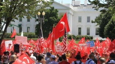 Beyaz Saray önünde 'Darbeye Karşı Demokrasi' mitingi
