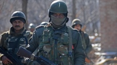 Cammu Keşmir’de güvenlik güçleri ile çıkan çatışmada 2 direnişçi ve 2 sivil öldü
