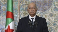 Cezayir Cumhurbaşkanı Tebbun iki aydır Kovid-19 tedavisi gördüğü Almanya'dan döndü