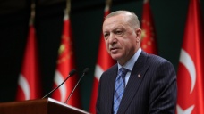 Cumhurbaşkanı Erdoğan'dan dünya şampiyonu Ayşe Begüm Onbaşı'ya tebrik telefonu