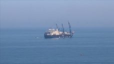 Derin denizde boru indirme işlemi yapacak gemi Zonguldak açıklarında