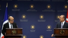 Dışişleri Bakanı Çavuşoğlu Fransız mevkidaşı Le Drian ile telefonda görüştü
