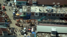 Endonezya'daki deprem nedeniyle 43 bin kişi evsiz kaldı