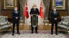 Erdoğan, Viyana'daki terör saldırısında yaralanan Türkleri kabul etti