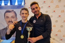Eskrimci Yalgın Yeter, Ukrayna’da şampiyon oldu