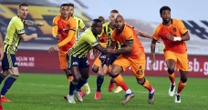 Fenerbahçe 0-1 Galatasaray Maç Özeti ve Golleri İzle