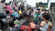 Filipinler'de tayfun nedeniyle 76 bin kişi tahliye edildi