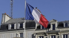 Fransa da parti binasına saldırı