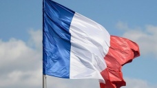 Fransa Katar'a uygulanan ambargo için harekete geçti