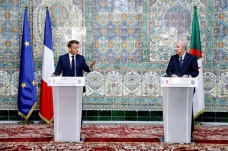 Fransa ve Cezayir 'geri dönüşü olmayan ilerleme' bildirgesi imzaladı