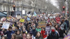 Fransa'da on binler 'iklim' için yürüdü