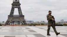 Fransa'da son 24 saatte Kovid-19 nedeniyle 386 kişi öldü