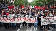 Fransa'da yasaklanan gösteri yürüyüşüne izin çıktı