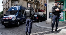 Fransa’da yılbaşı partisine katılan bin 200 kişiye ceza