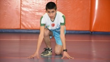Görme engelli atlet Yusuf Çelik Avrupa'da madalya hedefliyor