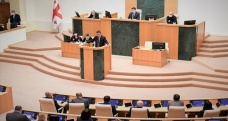 Gürcistan’da Başbakan Gakharia liderliğindeki yeni hükümet güvenoyu aldı