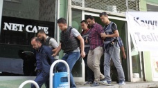Hakkari'de görevlendirme protestosuna 27 gözaltı
