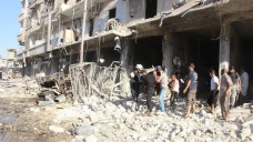 Halep'te yerleşim yerine hava saldırısı: 16 ölü, 25 yaralı