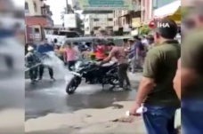 Hindistan’da yakıt deposu alev alan motosiklet patladı: 2 yaralı