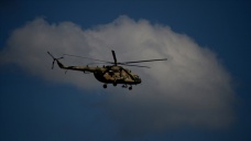 Hindistan'ın Rusya'dan 48 Mi-17 V5 helikopteri satın alma ihalesini iptal ettiği iddia edi