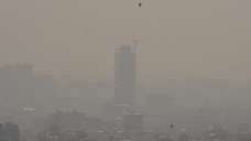 İran'da hava kirliliği yüzünden okullar tatil edildi