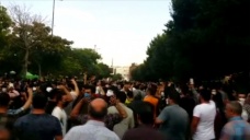 İran'ın Tebriz kentinden su kesintilerinin yaşandığı Huzistan'daki halka destek