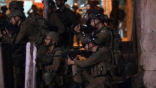İsrail, Batı Şeria'da Gazze'ye saldırılarına yönelik protesto sırasında 9 Filistinliyi yar