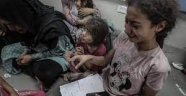 İsrail, Gazze'de Al-Quds Hastanesi yakınını vurdu