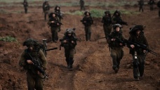 İsrail ordusu Gazze'ye karadan da saldırıyor
