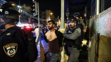 İsrail polisi, Şam Kapısı önünde toplanan Filistinlilere müdahale etti