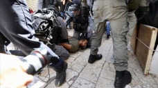 İsrail polislerinden Şam Kapısı’nda Filistinlilere müdahale