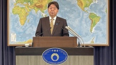 Japonya Dışişleri Bakanı Hayaşi, Polonya dönüşü Ukraynalı mültecileri ülkesine getirdi