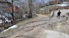 Karabük'te heyelan nedeniyle 9 ev tedbir amaçlı boşaltıldı