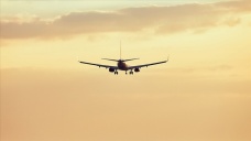 Katar'dan BAE'ye uçak seferleri yeniden başladı