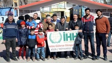 Kayseri'den Kilis'teki Suriyeli yetimlere yardım