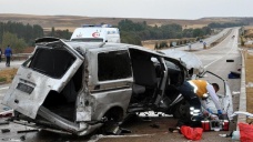 Kırıkkale'de minibüs devrildi: 2 ölü, 5 yaralı