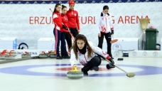 Kızlar B Milli Curling Takımı Rusya'ya yenildi