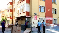 Konya'da 5 katlı bina çökme tehlikesine karşı boşaltıldı